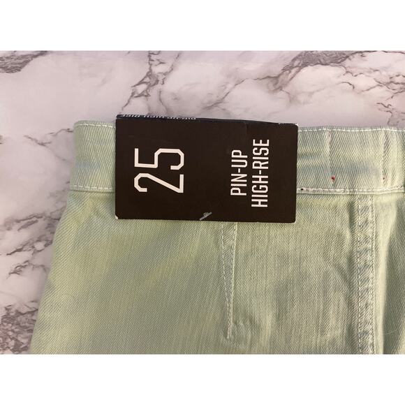 BDG by Urban Outfitters Pin-Up High-Rise Mint Green Shorts, Size 25 🌿 - Picture 5 of 5